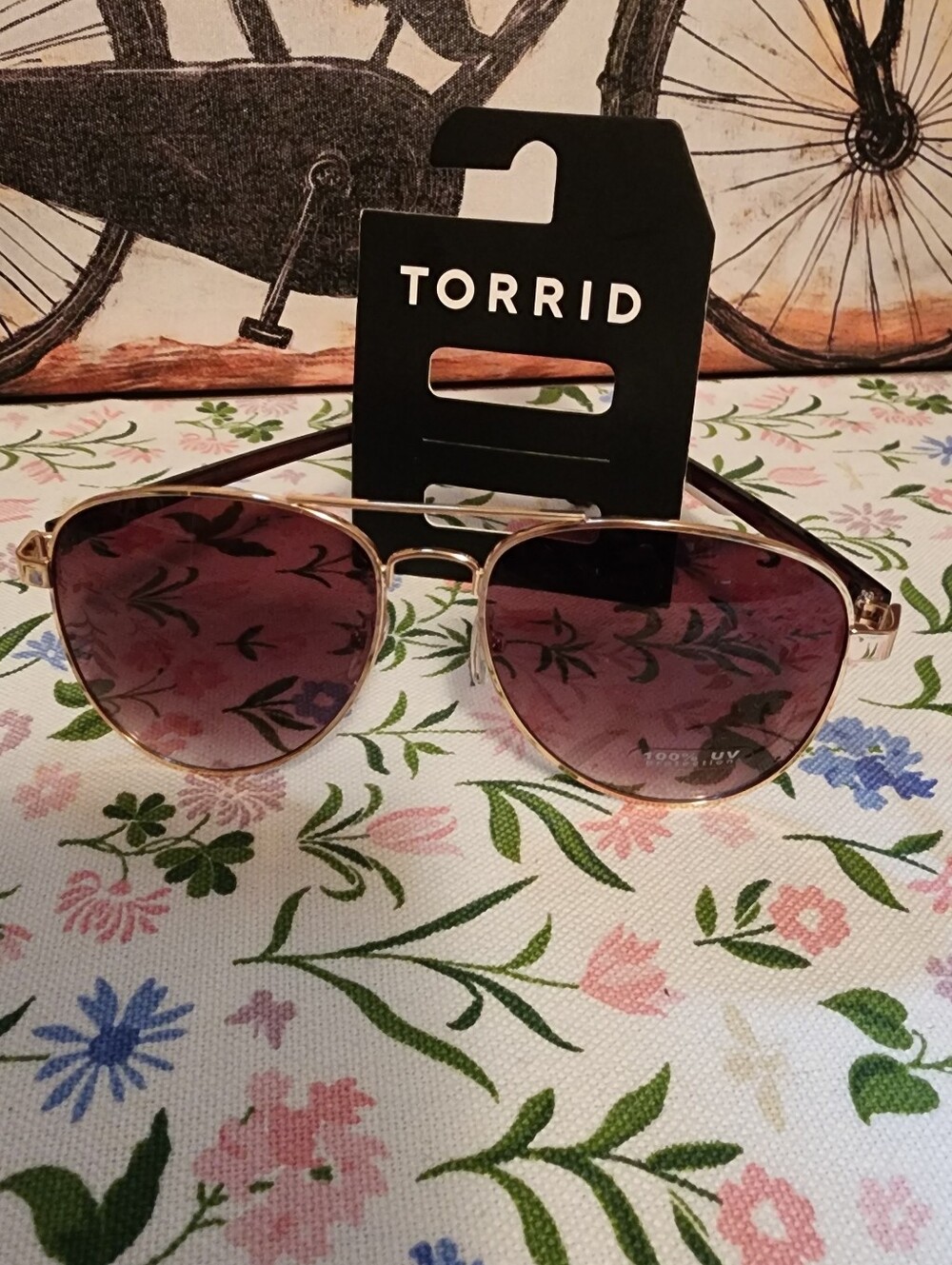 NWT Torrid Gold Frame Sunglasses with Purple Lenses - Aviator Style